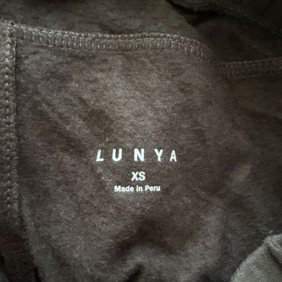 NEW Lunya Dreamy Alpaca Fleece High Rise Relaxed Jogger Crop Pants Raw Hem Sz XS - Picture 5 of 5